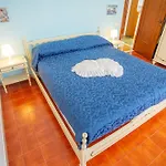 Quadrilocale Con Ampio Terrazzo A Due Passi Dal Mare Appartamento *