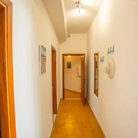 Quadrilocale Con Ampio Terrazzo A Due Passi Dal Mare Appartamento Marcelli