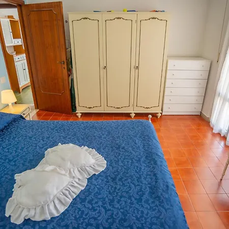 Quadrilocale Vicino Al Mare Con Ampio Terrazzo Aria Condizionata E Posto Auto Privato * מרצ'לי